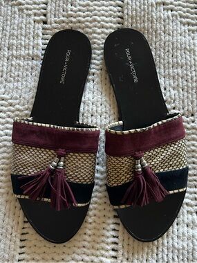 Pour La Victoire Burgundy and Black Tassel Slide Mules 8.5